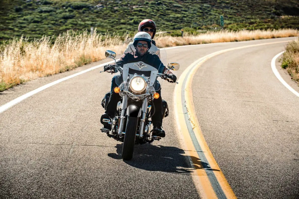 2027 Kawasaki Vulcan 900 Classic LT