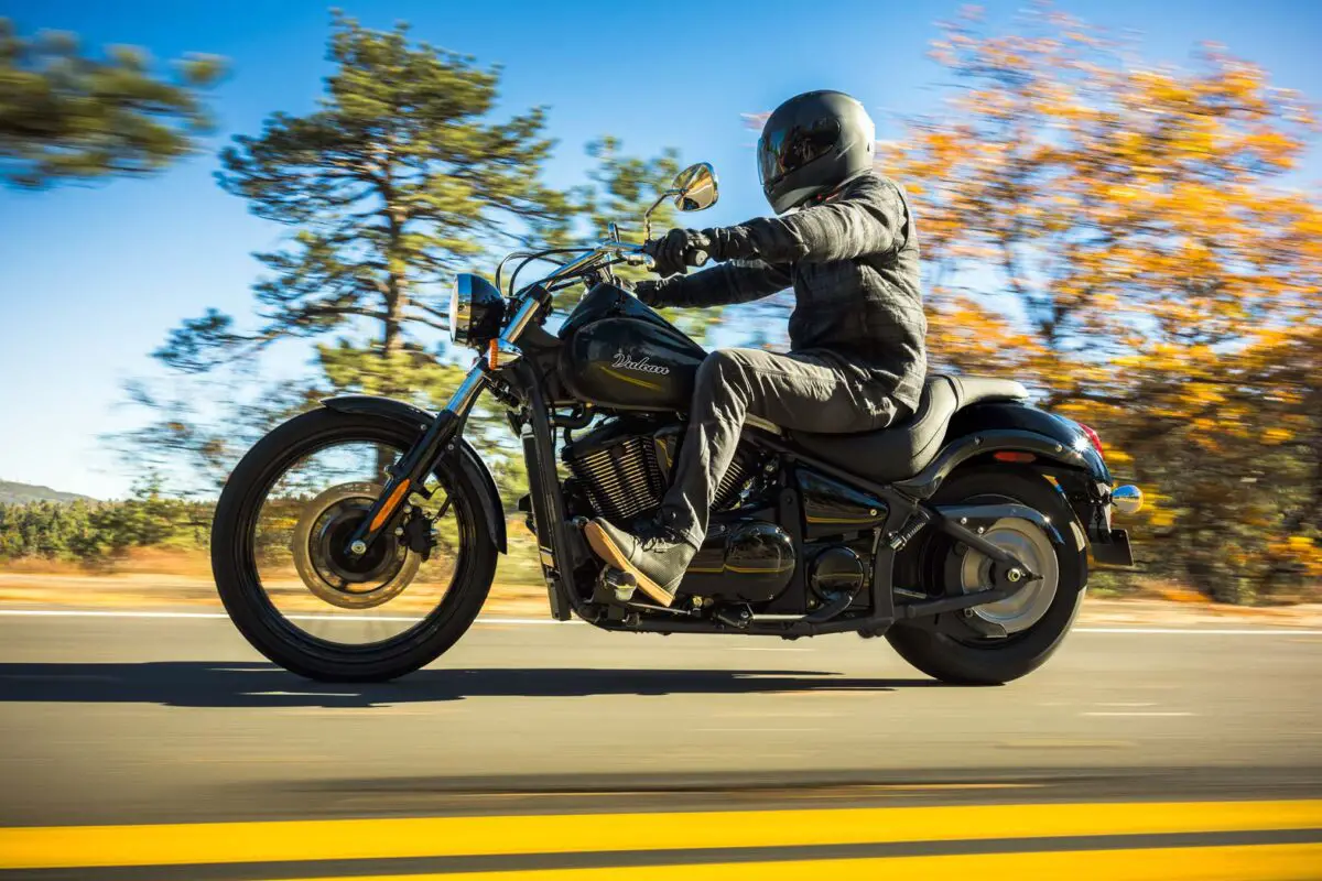 2027 Kawasaki Vulcan 900 Custom