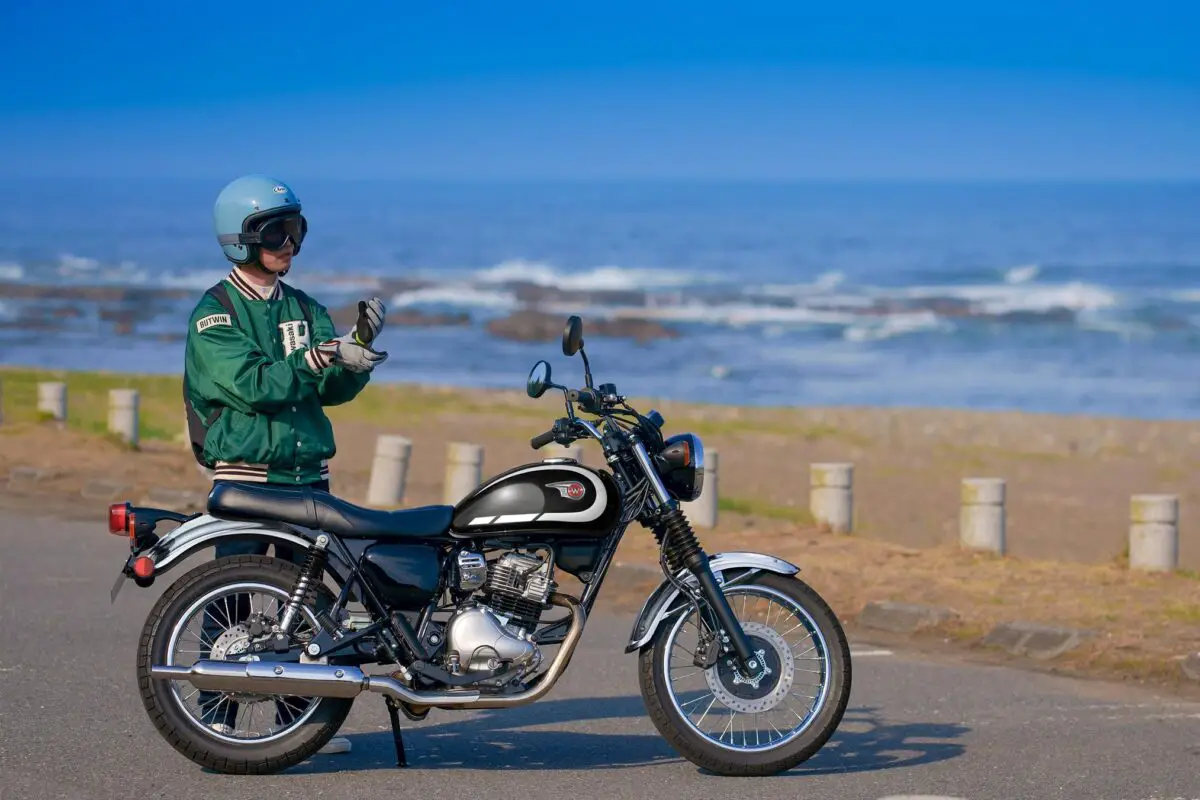 2027 Kawasaki W230 ABS