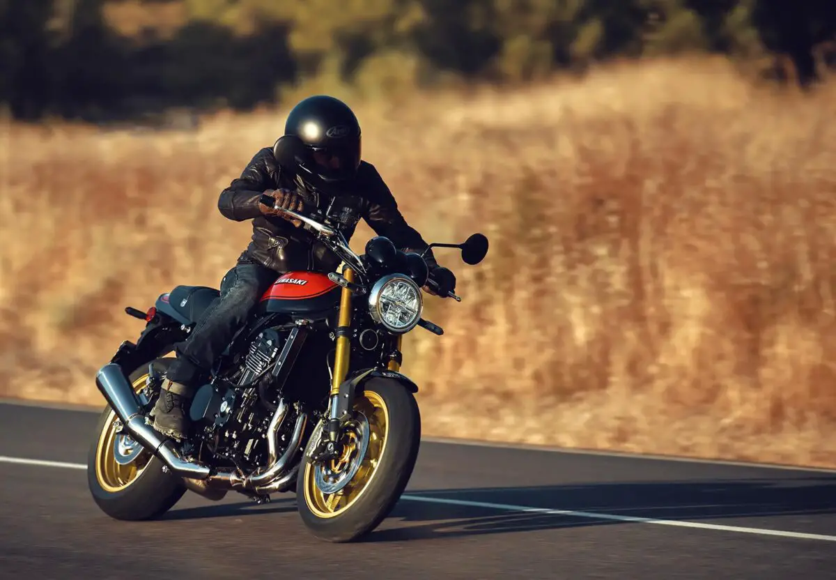 2027 Kawasaki Z900RS SE ABS