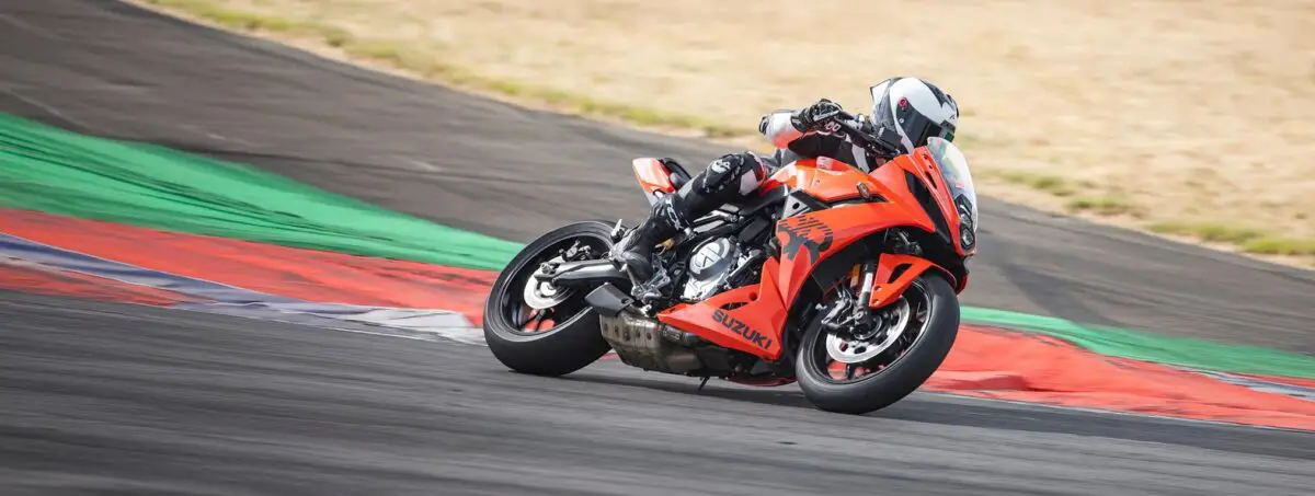 2027 Suzuki GSX-8R