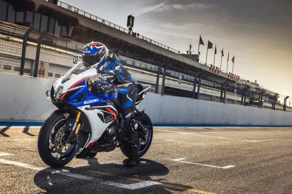 2027 Suzuki GSX-R1000RS